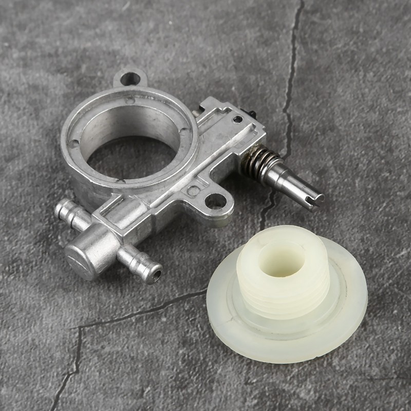 2500/3800 Oil Pump Chainsaw Worm Gear Accessories 25CC/38CC