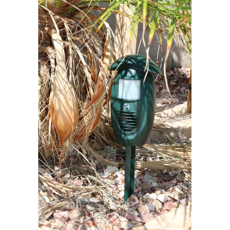 Cleanrth TSAR550 Super Advanced Ultrasonic Animal Repeller – Includes Triple