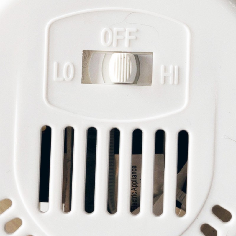 Seasons Comfort Personal Clip Or Desk Fan With Removable Base,