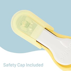 PIGEON Pigeon Baby Nail Clipper with Splatter Proof Case for 9+ Months