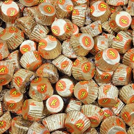 Resse's Peanut Butter Cups Candy, 2 Pound Bulk Bag (Approx. 85 pcs) – Individually Wrapped Mini Milk Chocolate & Peanut Butter Treats, Party Candy, Buffets, Holidays, and Gift Bags