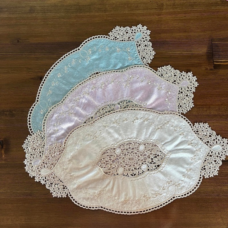 Mausouca Retro French Oval Doilies, Elegant velvet placemats Vase mats