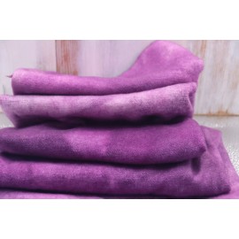 Unbranded CLEMATIS purple  HAND DYED RUG HOOKING WOOL  Fat 1/8  SPOTTED CUR