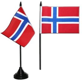 Flaggenfritze Norway Table Flag + Free Sticker