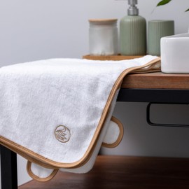 Melbe Baby Premium Hooded Baby Towel – Ultra-Soft Rayon from Bamboo 500GSM, Large 35×35", Off-White Unisex – for Newborns & Toddlers