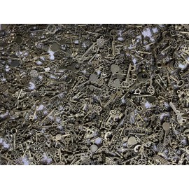 ~100~ Small Skeleton Keys~ Bronze Tone-  Charms, Pendants, Crafting Lot!!