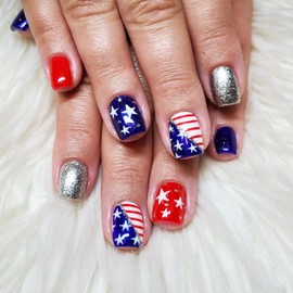 24Pcs 4th of July Press on Nails Short Square Fake Nails Independence Day False Nails Red Blue Full Cover Glue on Nails Reusable Shine Acrylic Nails American Flag Stick on Nails for Women DlY Manicure