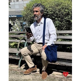 Inspired Comforts- Soporte para bolsa de drenaje de orina con funda para tubo de catéter y correa de hombro ajustable - Unisex - Azul marino