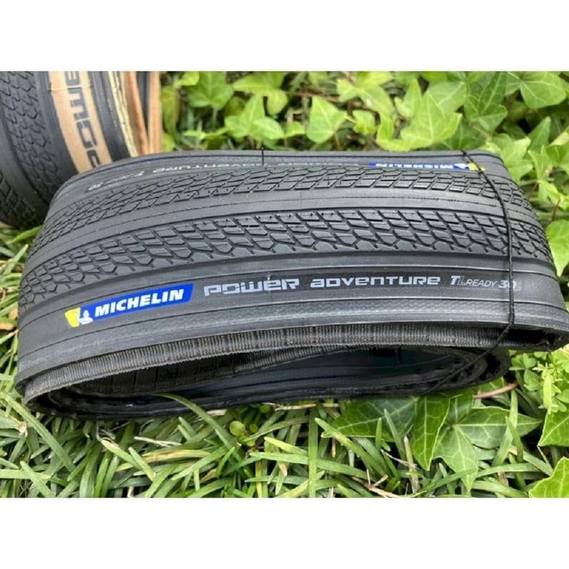 Cop.M 700X30 (30-622) Power Adventure Tlr Black