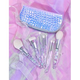 No more itching! Set of 8 Makeup Brushes made of 100% Premium Fluffy Crystal Silk Hair with Non-Slip Glitter Handles and Exclusive Rainbow Colored Storage Pouch for a comfortable and next level of makeup