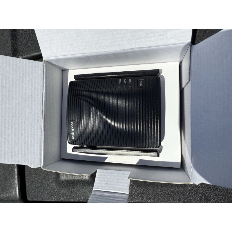 Rock Space 12Mbps WiFi Repeater AC1200 WiFi Range Extender Black