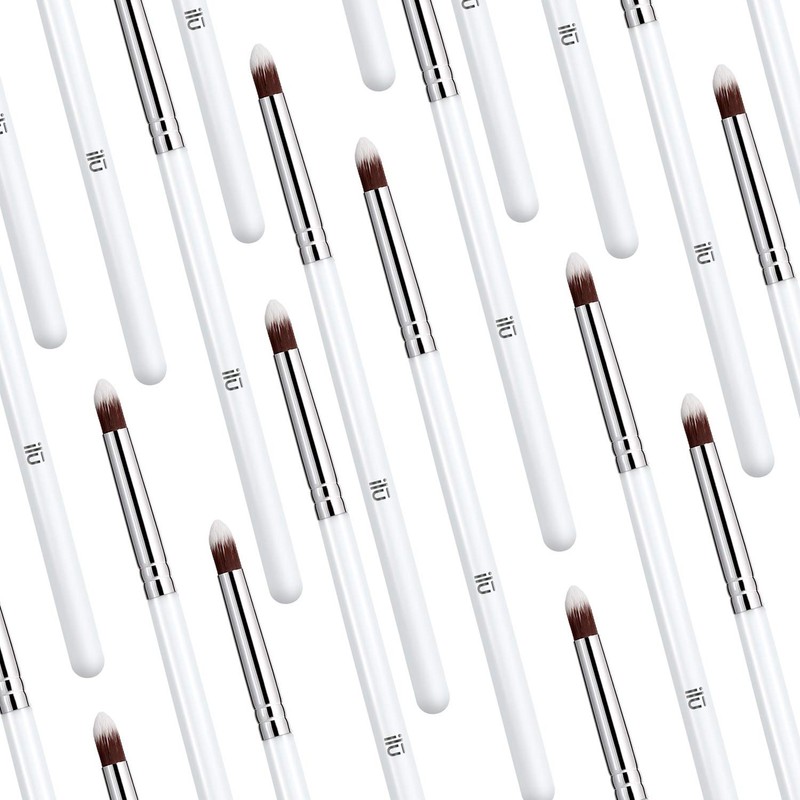 T4B 100 Series ILU - Ilū 117 Concealer Brush for
