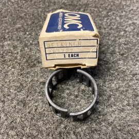 OMC Genuine Evinrude Johnson OMC Retainer #388594 New #0388594