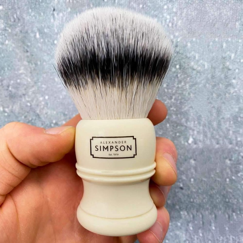 Simpsons Trafalgar T3 Synthetic Shaving Brush with Cream Handle -