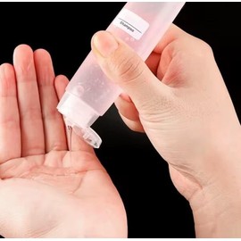 Hennigers Travel Size Bottles 1oz Squeeze Bottles With Flip Cap Leak Proof BPA Free Refillable Tubes Travel 6 Pack