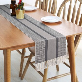 Yugarlibi Table Runner Grey, Dining Table Runner Geometric, Coffee Table Runner Non-Slip Heatproof Table Cloth for Dining Room Party Banquet Polyester 70x14 Inches (180x35cm)