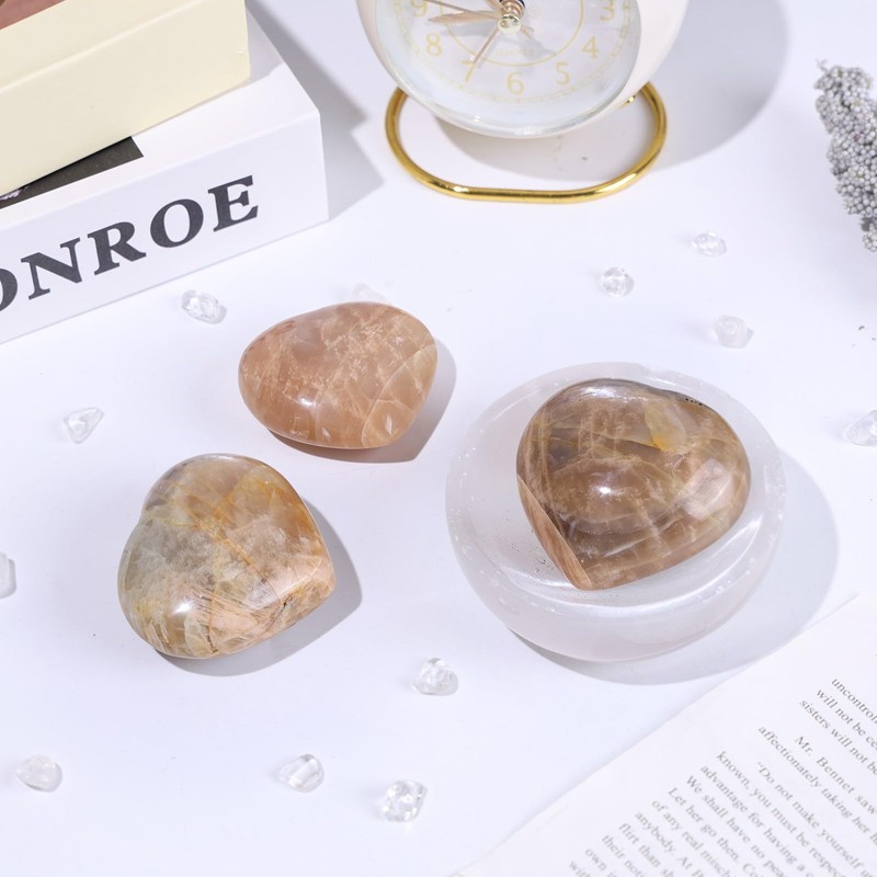 Sportmusies Natural Orange Moonstone Heart Stone Figurine, 1.77-2.36 inches
