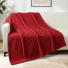 Whale Flotilla Cuddly Blanket, Lightweight Fleece Blanket, Sofa Blanket, Soft, Warm and Fluffy Waffle Blankets for Any Season, 130 x 150 cm, Red