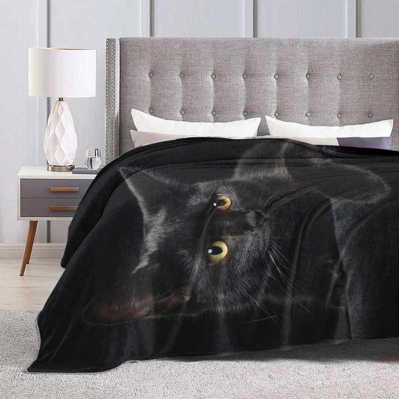Black Cat Flannel Throw Blanket Lightweight Soft Warm Bed Throws