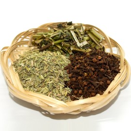 Eojin-scented tea pills 300g Eojin-scented tea pills / 어진향환 300g 어진향차 환