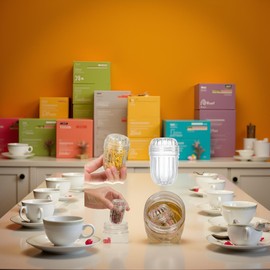 1Pc Clear Tea Infuser Ball,Plastic Mesh Tea Ball, Tea Infuser Strainer Filters for Tea,Tea Basket Coffee Filter,Tea Diffuse Infuser Strainer for Leaves Strainers