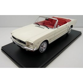 MAG NB94 1:24 Ford Mustang Convertible 1965 in White Diecast Model Replica