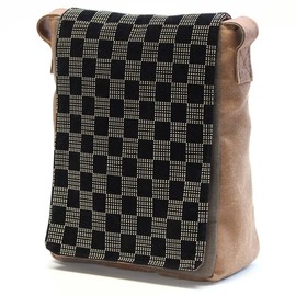 Men's Kimono Kato Shoten Shoulder Bag, Persimmon Shibuzome Inden Pattern, Japanese Pattern, Made in Japan, checkered