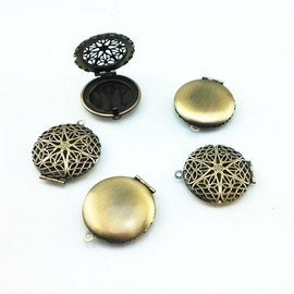 Moments of Beauty Heart Locket Pendant Antiqued Bronze Circle Photo Frame Jewelry Making Set 2pcs