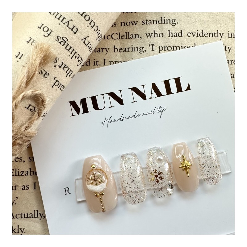 [Christmas] Shine Snowball Nail Tips - Round / [크리스마스]샤인스노우볼 네일팁