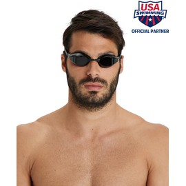 arena Air-Speed Anti-Fog Wettkampf Schwimmbrille Unisex für Erwachsene, Schwimmbrille mit breiten Gläsern, UV-Schutz, 3 austauschbare Nasenstege, Air-Seals Dichtungen