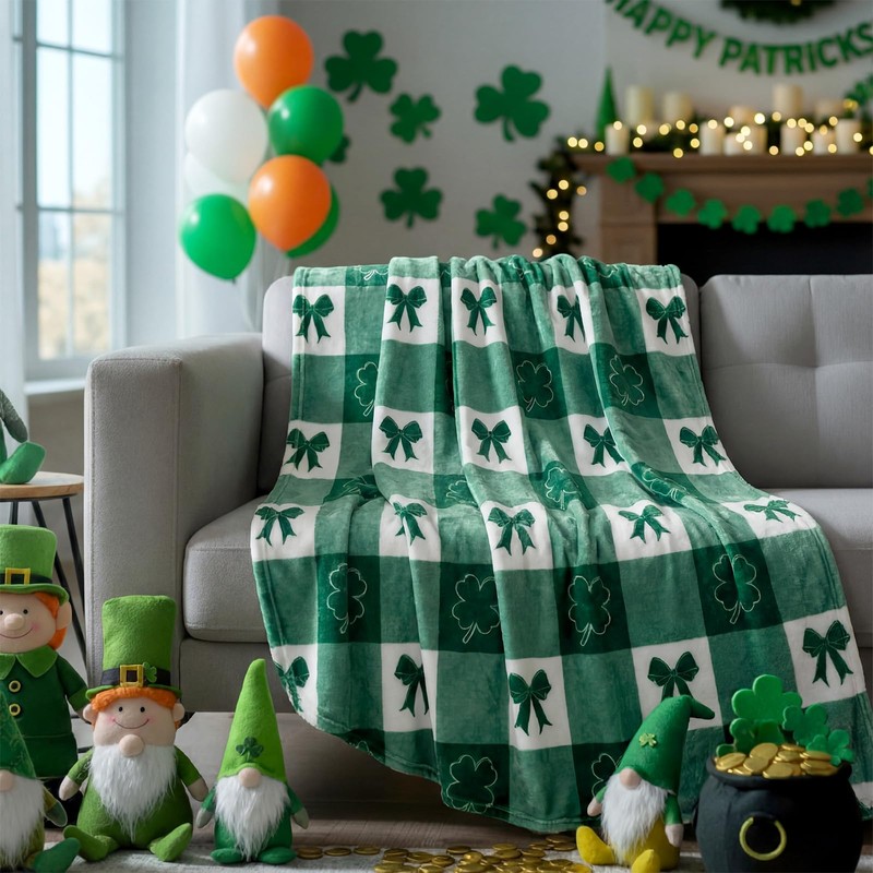 Tingjoo St. Patrick's Day Blanket Clover Bow Fuzzy Blanket Spring