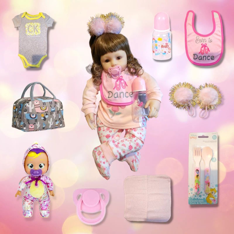 Hesstian 24-inch silicone vinyl doll with more than 10 accessories.