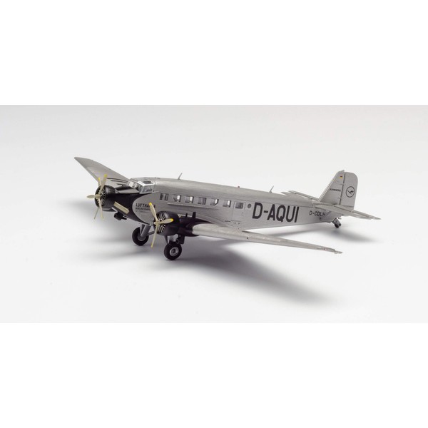 Herpa 019040 - “Lufthansa” Junkers Ju-52/3 m model plane