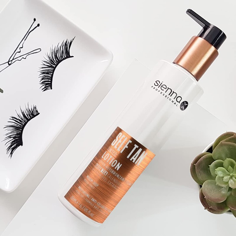 Sienna X Self Tan Tinted Lotion 200ml. Natural Streak Free