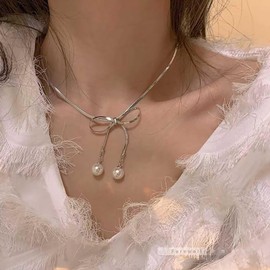 Yheakne Vintage Pearl Bow Choker Necklace Silver Snake Chain Necklace Pearl Bowknot Pendant Necklace Snake Chain Bow Necklace Jewelry for Women