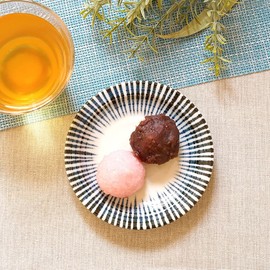 East Table Small Plate, 4.8 inches (12.3 cm), Sentan Tokusa Japanese Tableware