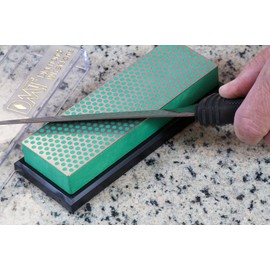 Diamond Machining Technology (DMT), 6-in. Diamond Whetstone Bench Stone, Extra Fine Grit Sharpener with Plastic Box (W6EP) , Green
