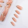 Uñas postizas con punta francesa dorada, almendra, color nude brillante,