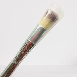 IT COSMETICS #203 with CAP Ulta Live Beauty Fully Blending Concealer Brush NEW!