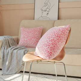 FY FIBER HOUSE Leopard Print Pillow Cover Flannel Fleece Throw Pillow Cases Covers for Couch Bed Sofa Set of 2, 20 x 20 Inch, Pink