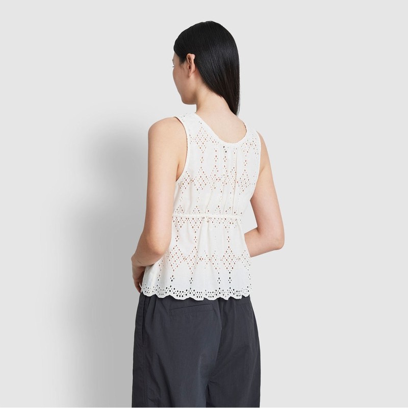 JAJU [JAJU] Girls Eyelet Sleeveless Blouse_Ivory