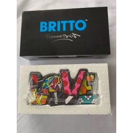 ROMERO BRITTO  LOVE  WORD ART  FIGURINE  LARGE 7 IN X 4 IN * NEW *