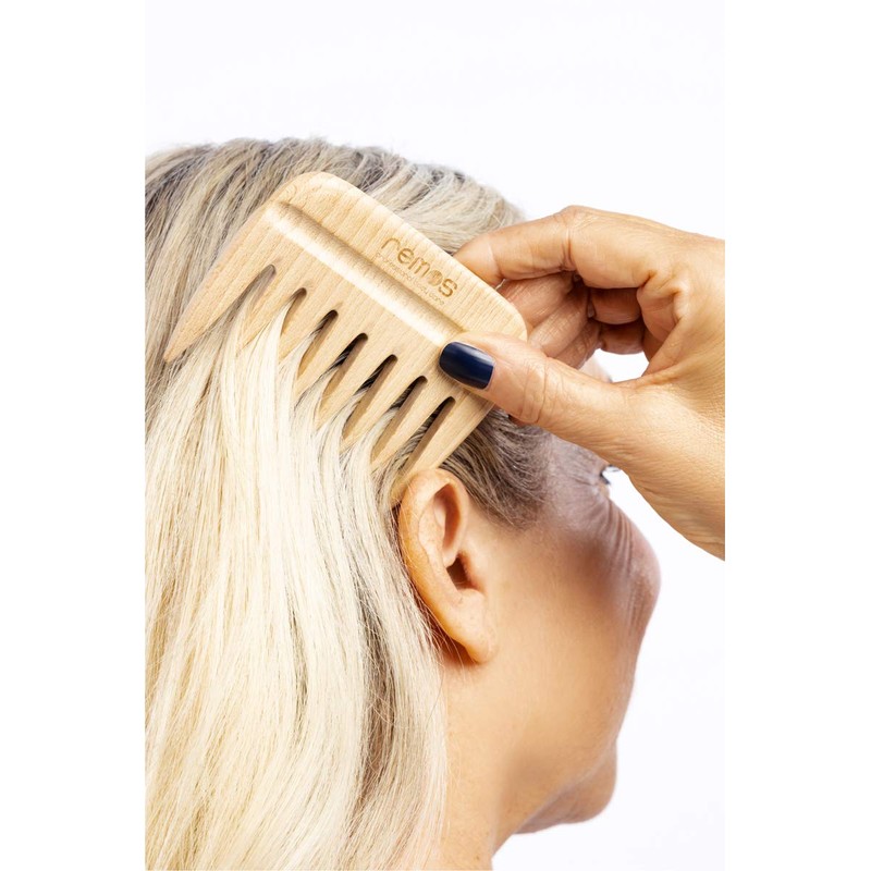 Remos Holzkamm aus heimischem Buchenholz mit Griffkerbe 9 cm