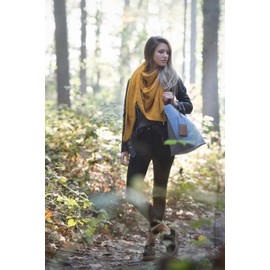 Knit Factory Coco Triangle Scarf, women's knitted scarf made of wool, high-quality, XXL scarf, 190 x 85 cm - ochre