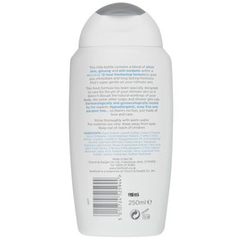 Femfresh - Ultimate Care Active Fresh Wash - with ginseng extract & antioxidants - pH-balanced - 250ml - Pack of 3