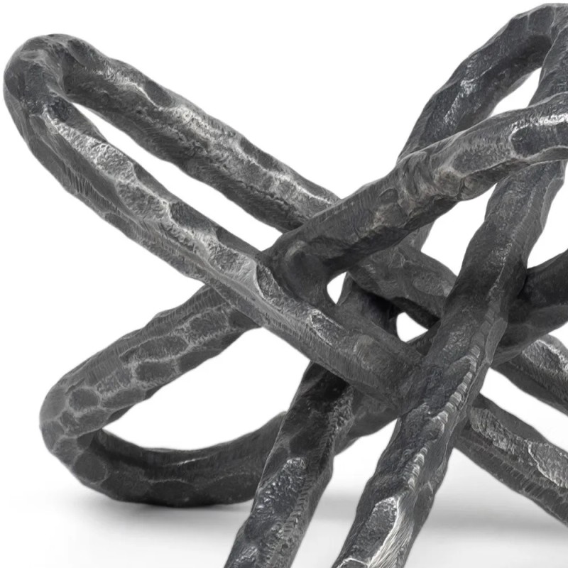 Homeroots Silver Metal Chain Link Sculpture