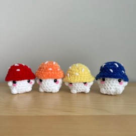 Chonky mushroom crochet handmade amigurumi cute plushie - Color: Red