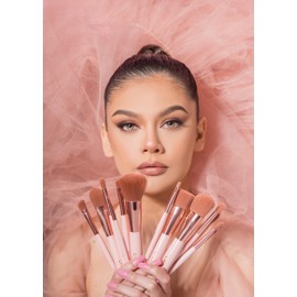 Hug and Kisses 24-Piece Makeup Brush Set - Soft Pink Design, Cruelty-Free Synthetic Bristles, Complete Face and Eye Brush Kit with Travel-Friendly Holder - Ideal for Beginners, Professionals & Gifts