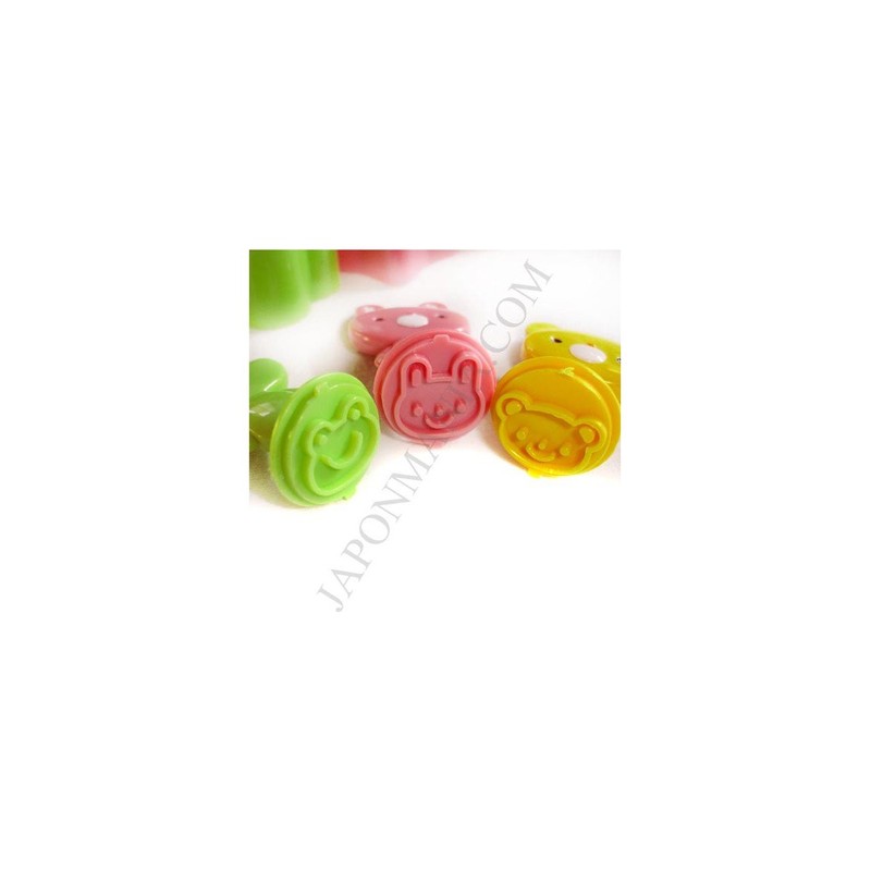 Torune TOR-P-2817 Flower, Round, Star Shaped Bread Cutter Set with