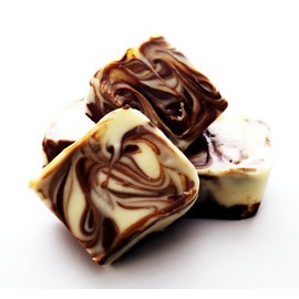 Oh Fudge - Chocolate Vanilla Swirl Fudge 1/2 Pound - The Oh Fudge Co. secret fudge recipe - rich, pure, creamy chocolate vanilla swirl fudge - compared to Mo's Fudge Factor